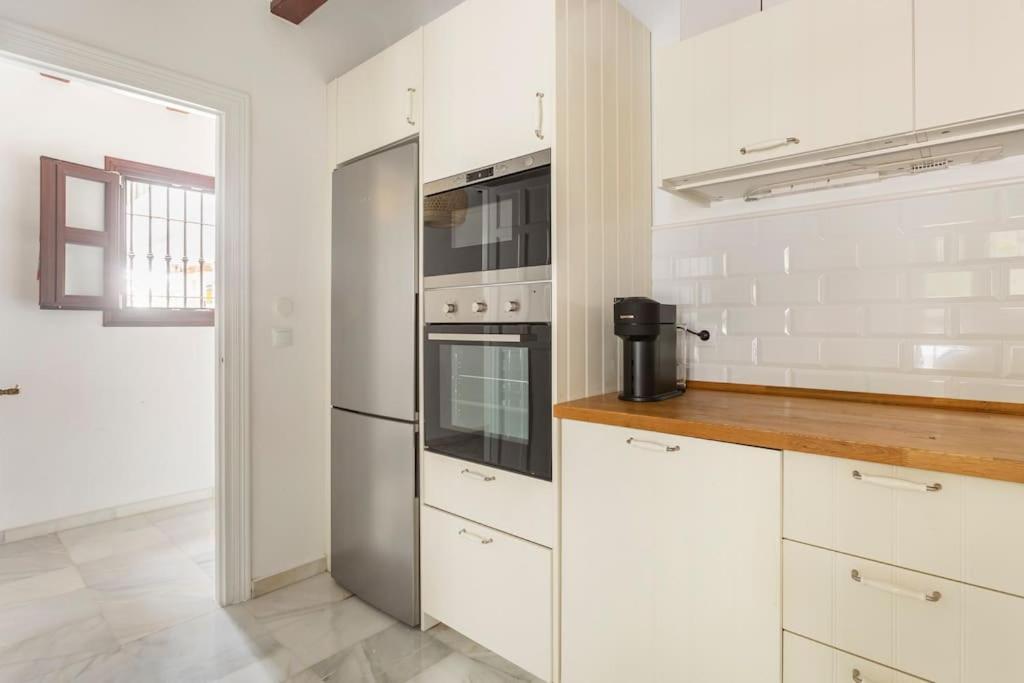 Stylish Spanish 3 Bd Townhouse On The Golden Mile 马尔韦利亚 外观 照片
