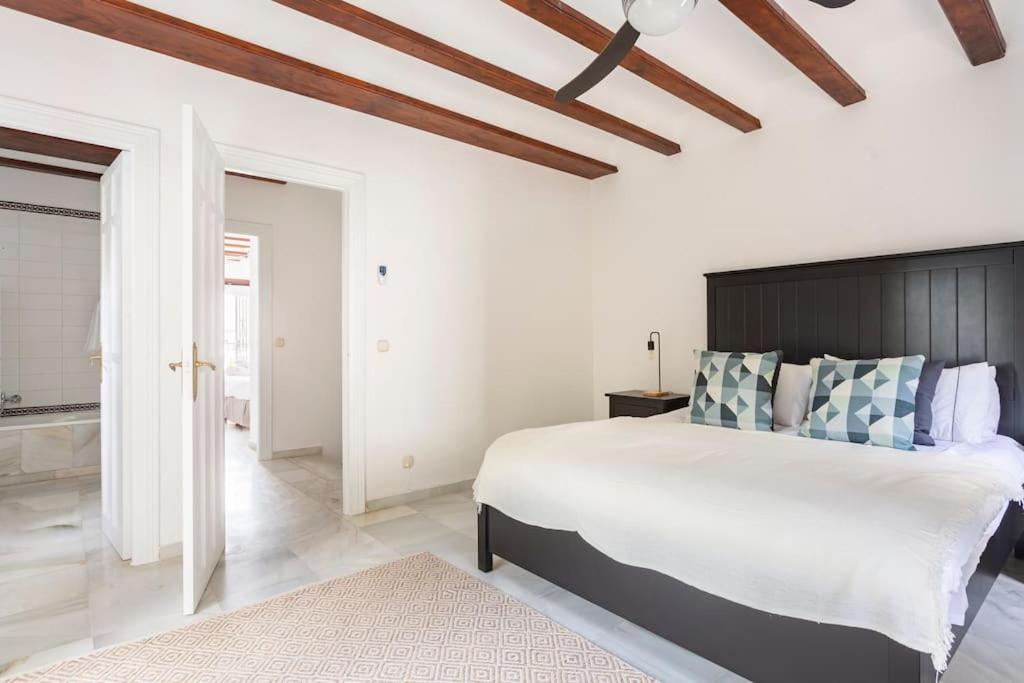 Stylish Spanish 3 Bd Townhouse On The Golden Mile 马尔韦利亚 外观 照片