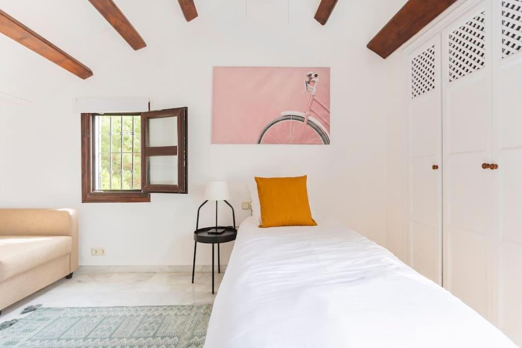 Stylish Spanish 3 Bd Townhouse On The Golden Mile 马尔韦利亚 外观 照片